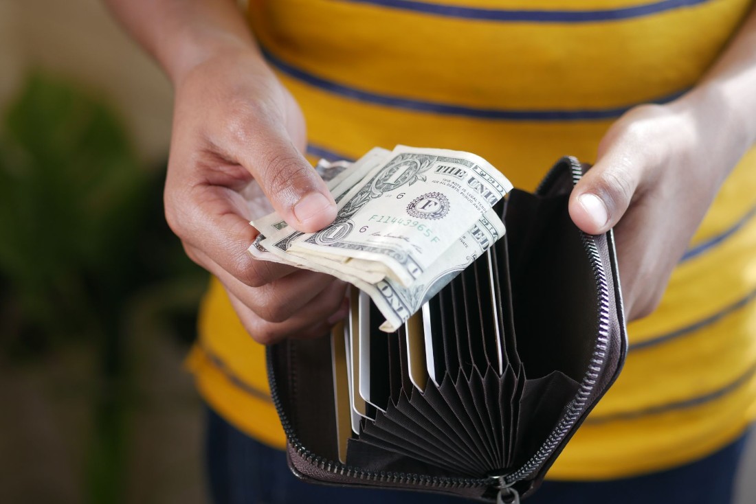 7 Simple Financial Habits That Help Build Long-Term Confidence With Your Money