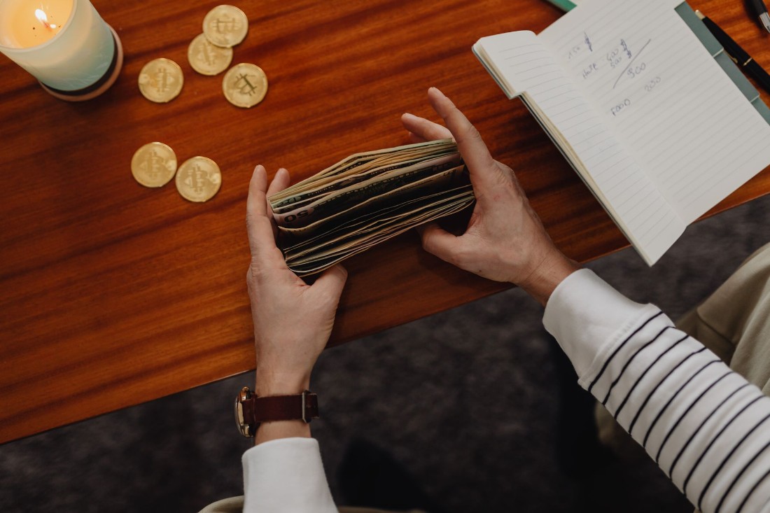 The Organized Wallet: Simple Habits for Managing Everyday Finances